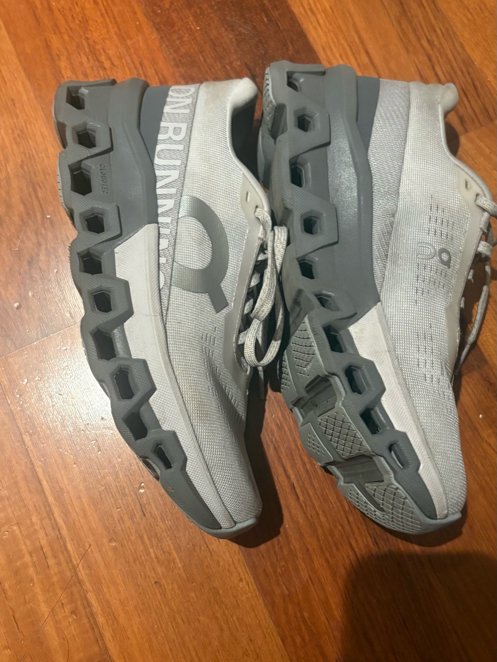 On Running Women's Light Gray Sneakers - Picture 6 of 7